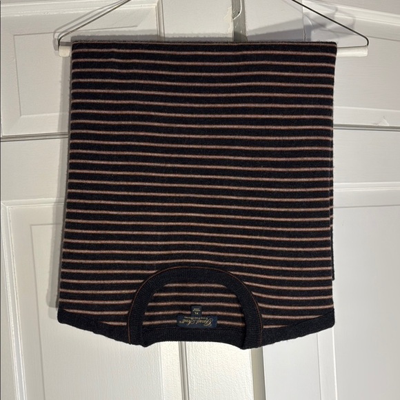 Garret Scott Men's Striped Heather Gray, Tan and Red Striped Merino Wool Sweater - Picture 7 of 7